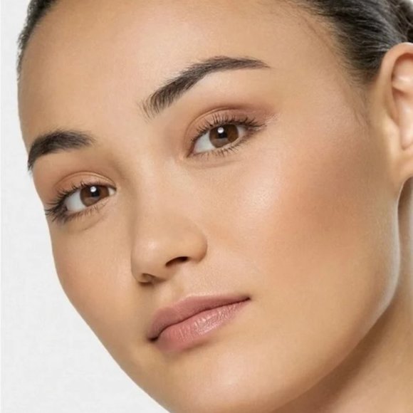 Clinque 🌟Host Pick🌟 powder pop flower bronzer (Solar pop) - Picture 3 of 5